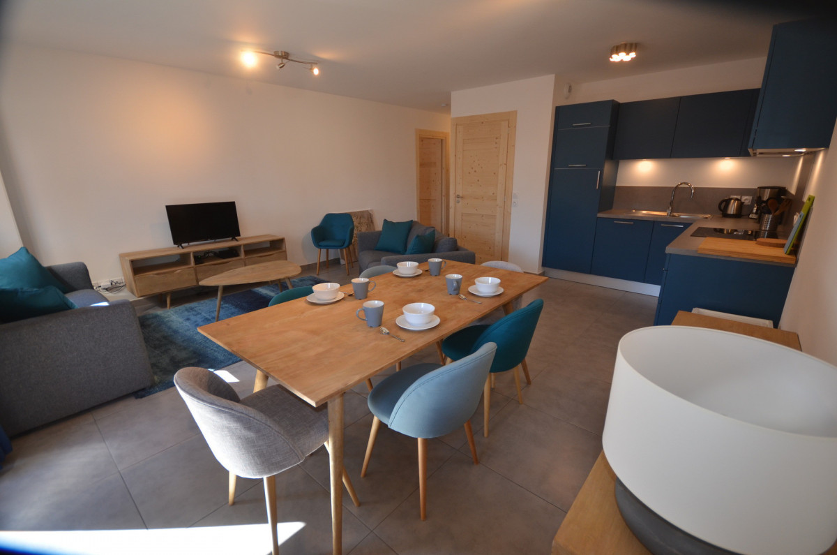 _lv_images__lot_0004230371_07_19361658