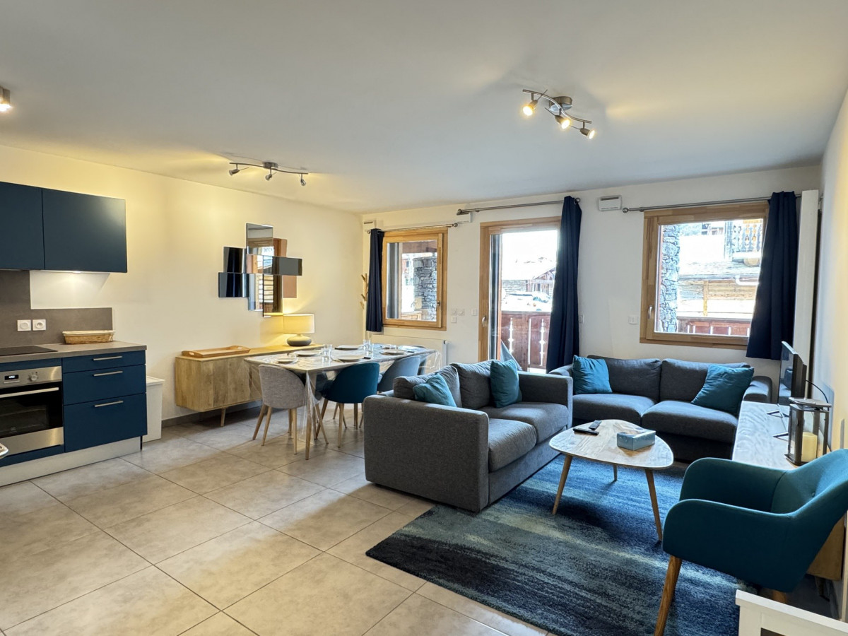 _lv_images__lot_0004230371_15_18929782