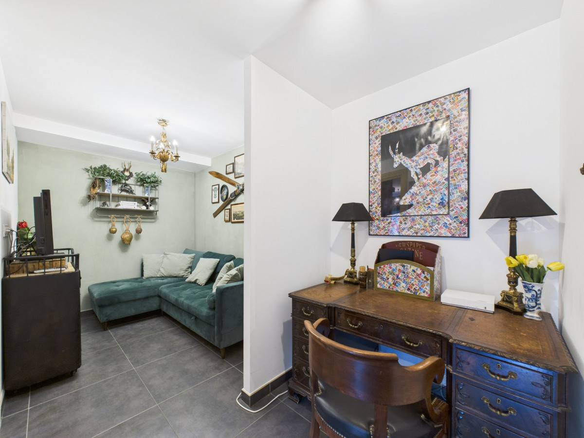 _lv_images__lot_0004230376_07_18929860