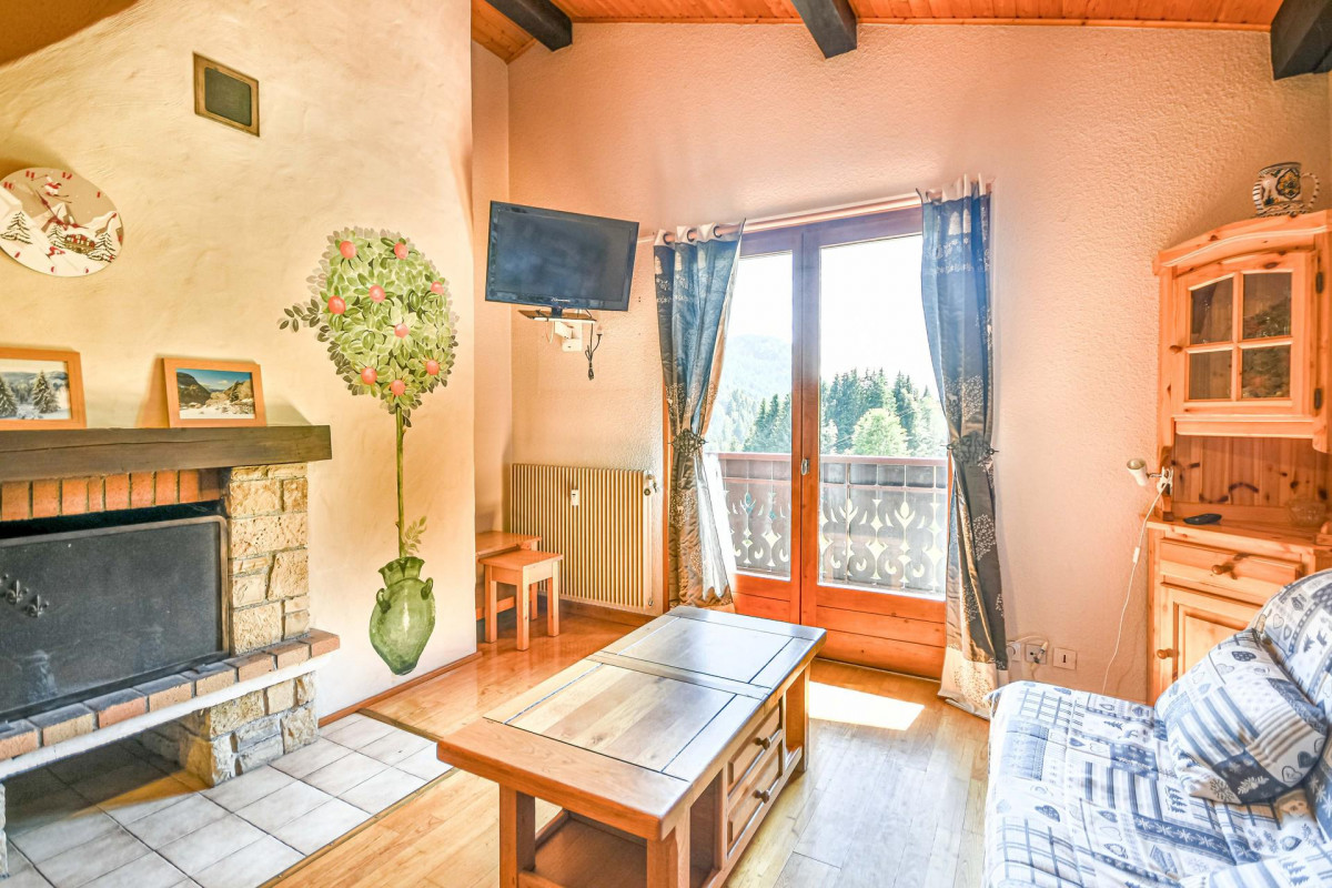 _lv_images__lot_0020392215_04_18782010 _lv_images__lot_0020392215_04_18782010