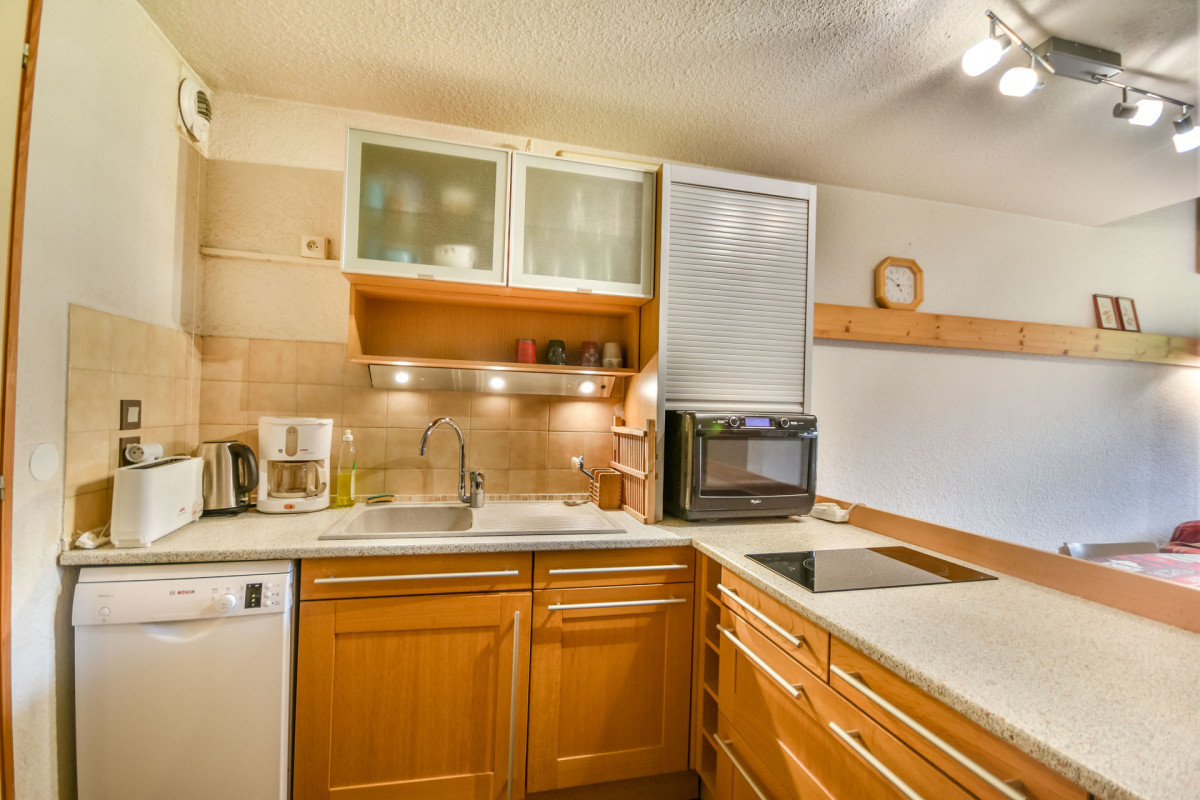 _lv_images__lot_0020392269_02_17060974