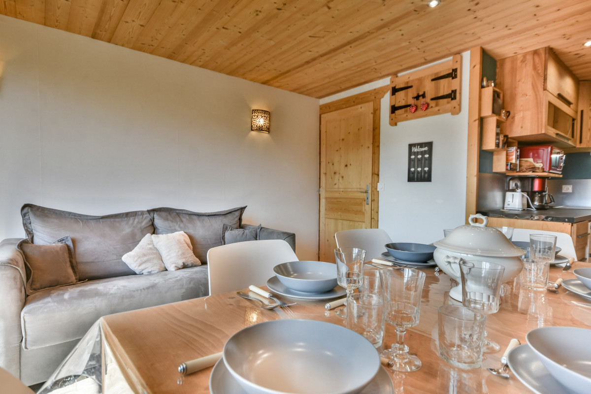 _lv_images__lot_0020392286_05_18358834