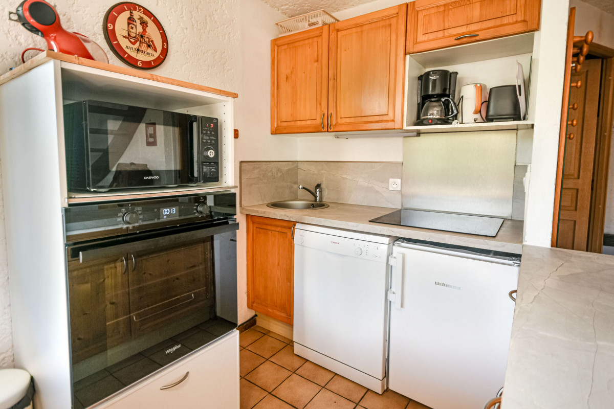 _lv_images__lot_0020392302_05_18782681 _lv_images__lot_0020392302_05_18782681