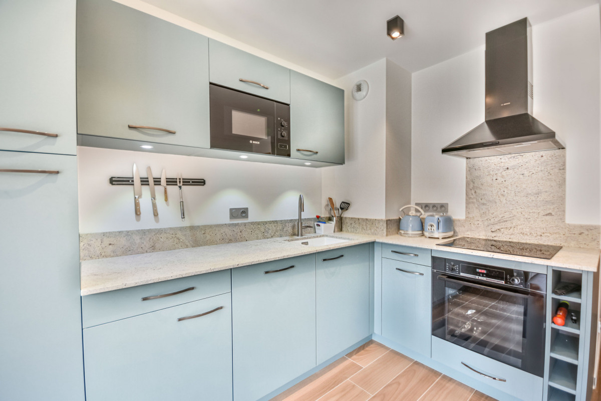 _lv_images__lot_0020392437_04_18924860