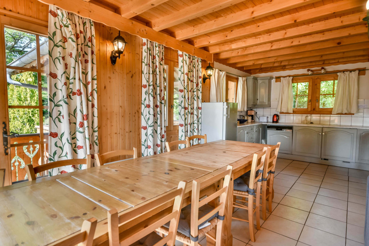 _lv_images__lot_0020392439_04_18481392