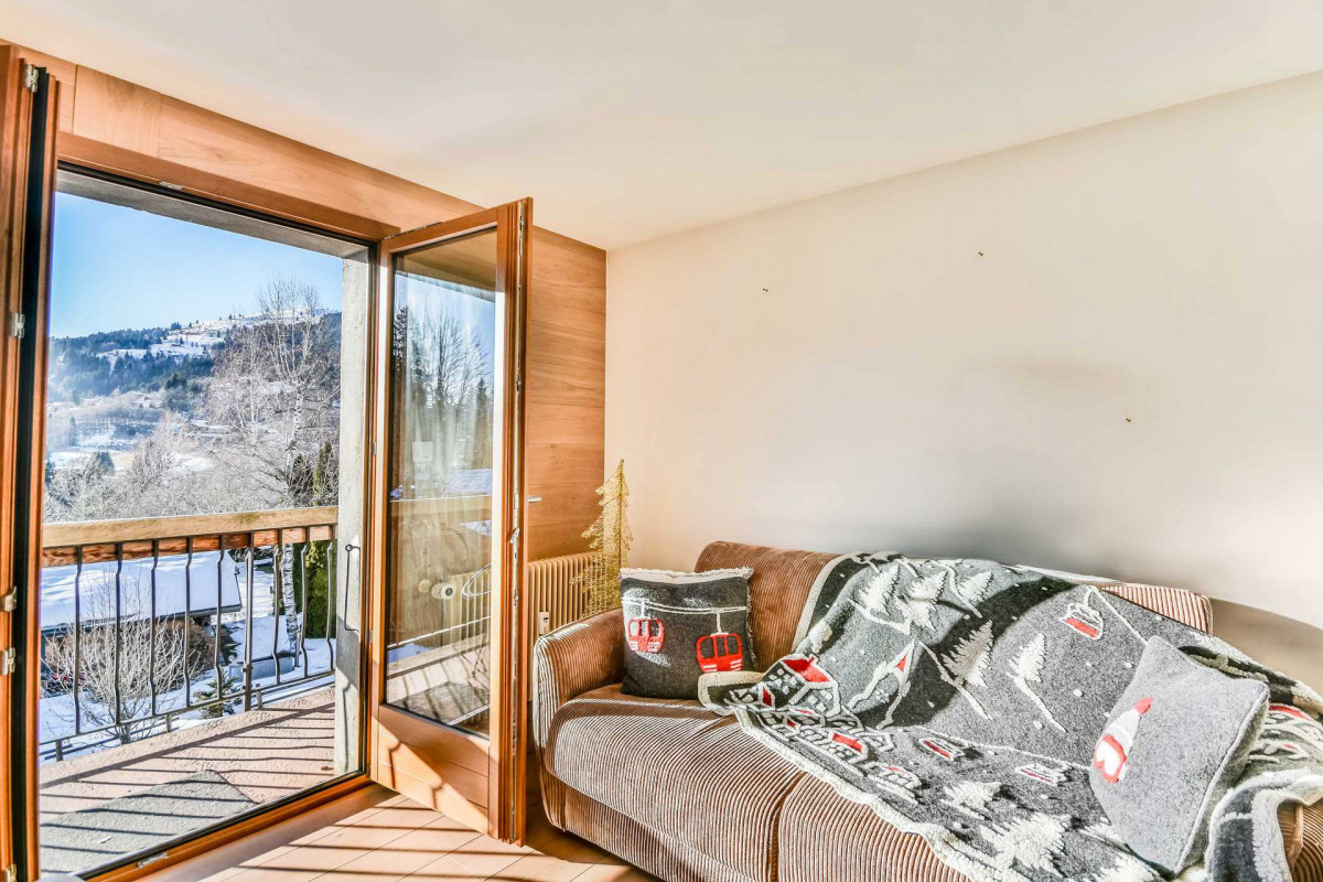 _lv_images__lot_0020392454_05_18925021