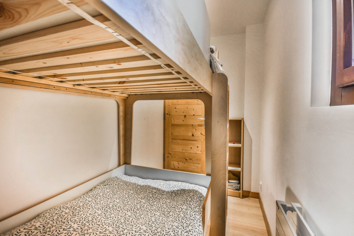 _lv_images__lot_0020392454_13_19357151