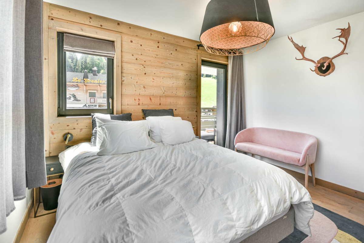 _lv_images__lot_0020392471_11_18481241