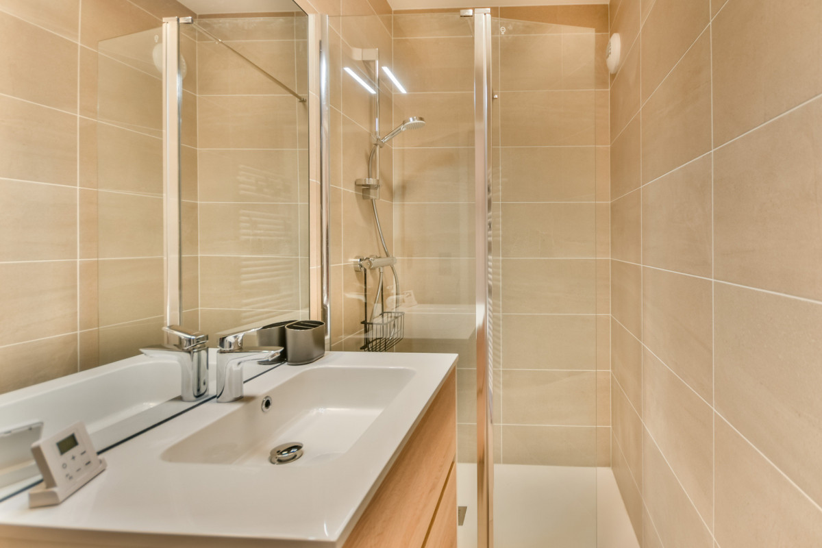 _lv_images__lot_0020392476_10_18782233