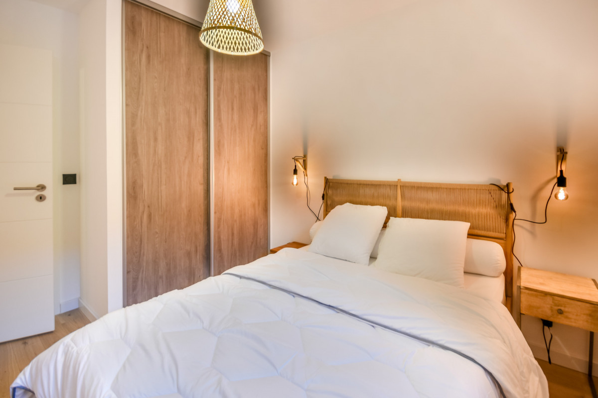 _lv_images__lot_0020392476_12_19224199 _lv_images__lot_0020392476_12_19224199