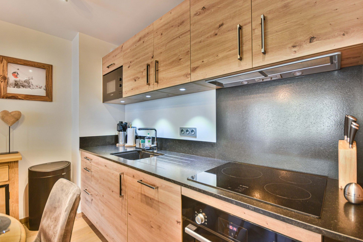 _lv_images__lot_0020392486_05_19376495