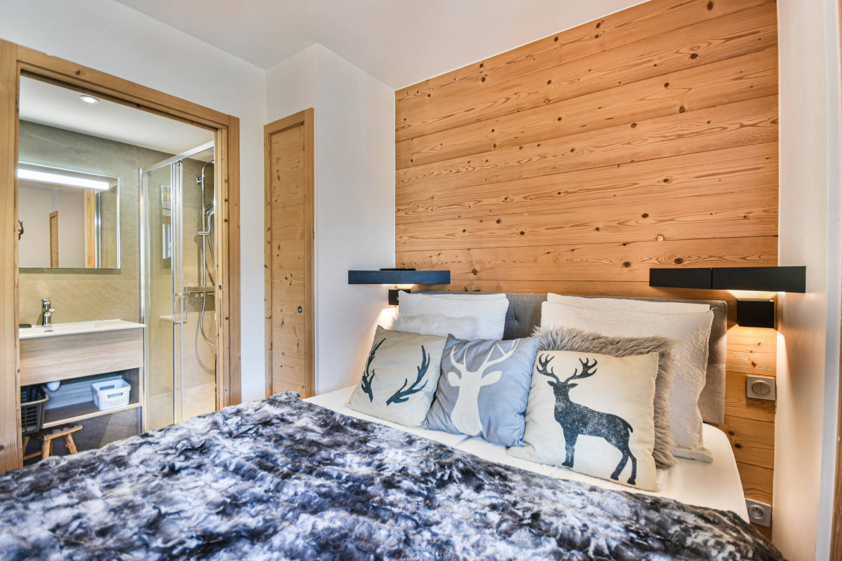 _lv_images__lot_0020392486_10_19357479