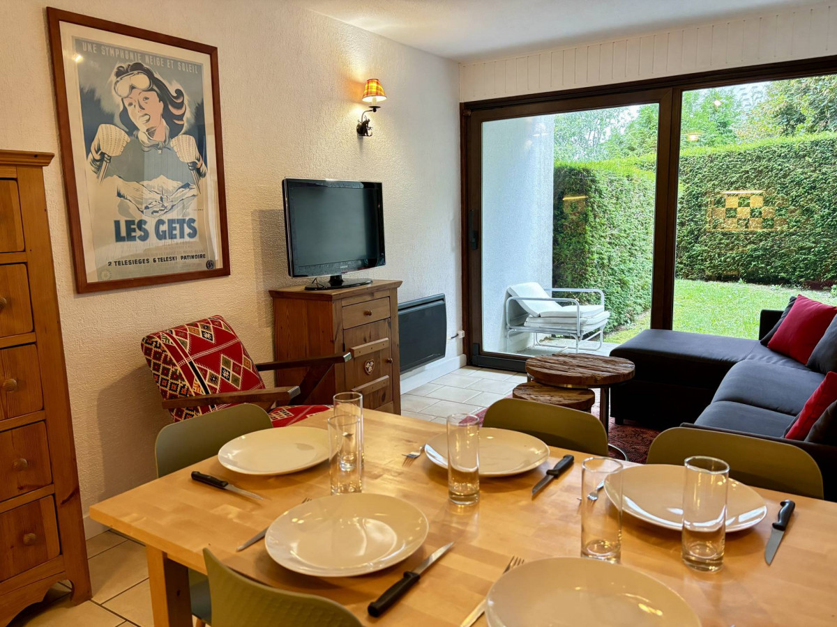 _lv_images__lot_0109021935_06_18929956