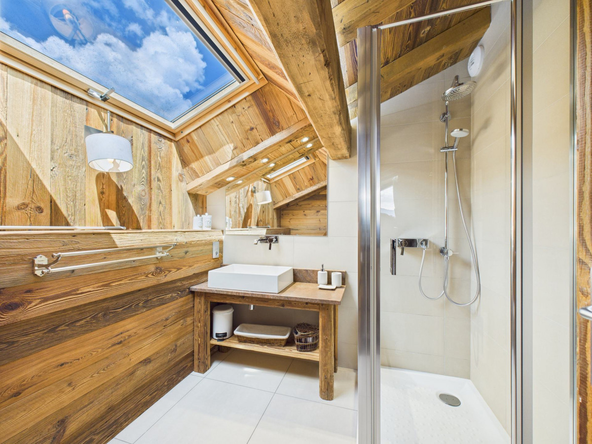 _lv_images__lot_0109022031_10_18927857