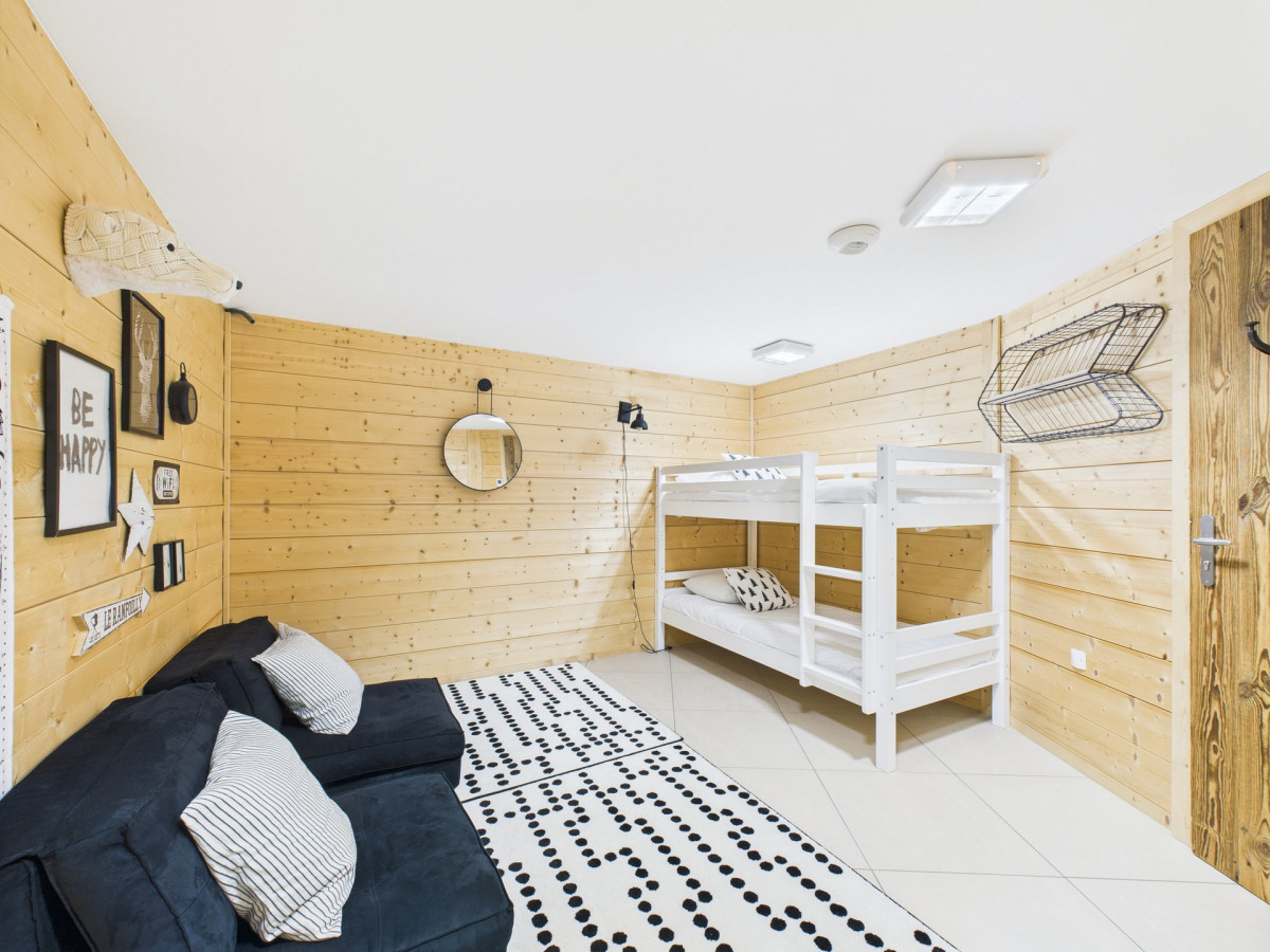 _lv_images__lot_0109022031_11_18041499