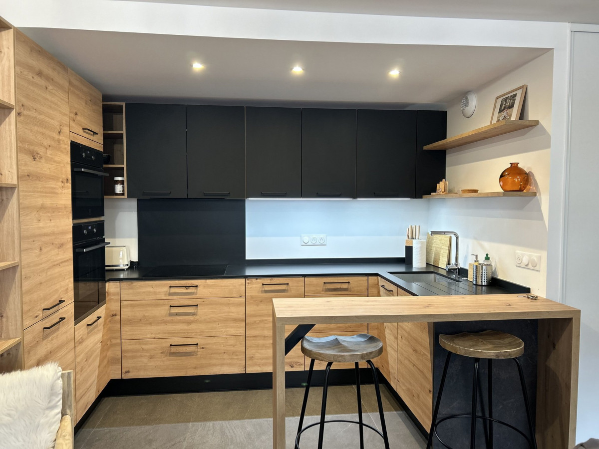 _lv_images__lot_0109022085_02_18475674