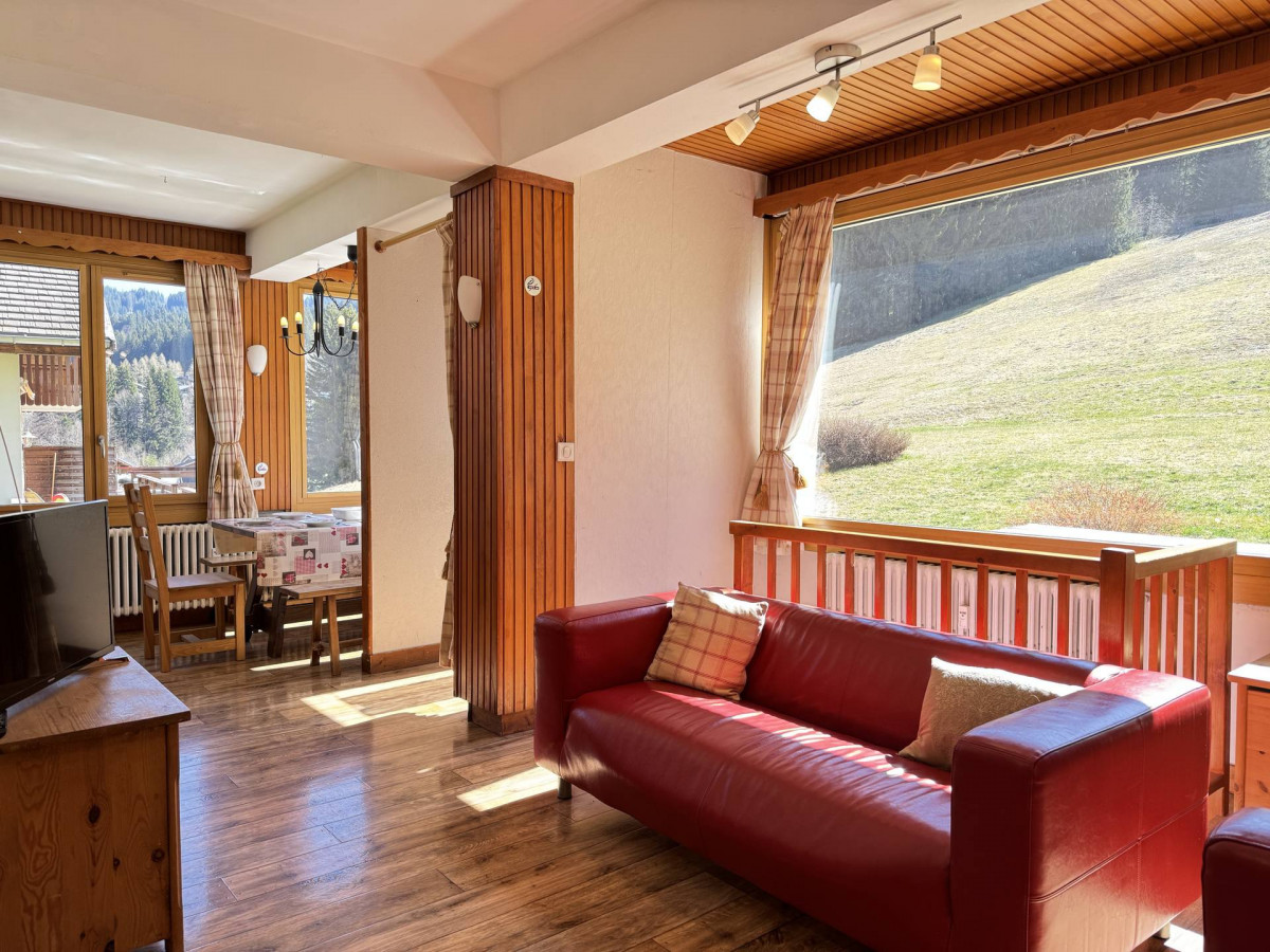 _lv_images__lot_0109022146_02_18485488