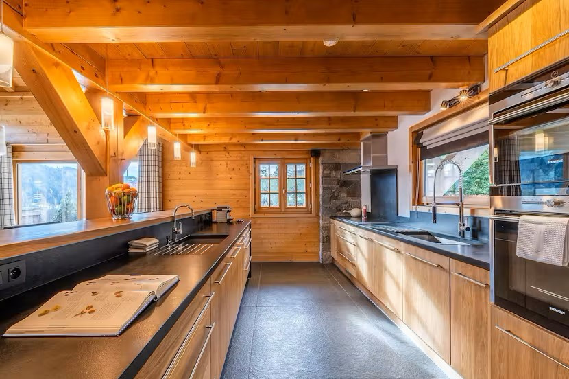 abachi-chalet-cuisine-location-chalet-appartement-Les-Gets