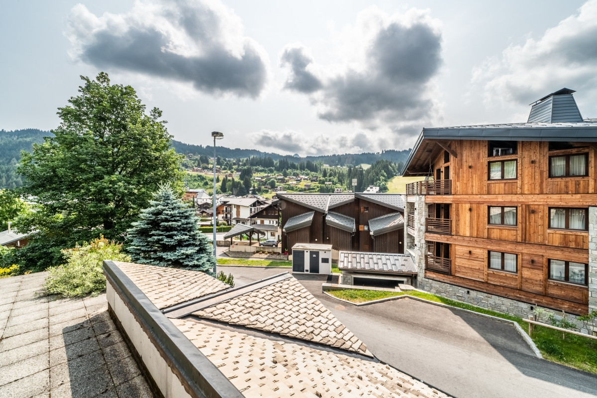 Amaryllis-3-vue-exterieur-balcon-appartement-chalet-Les-Gets