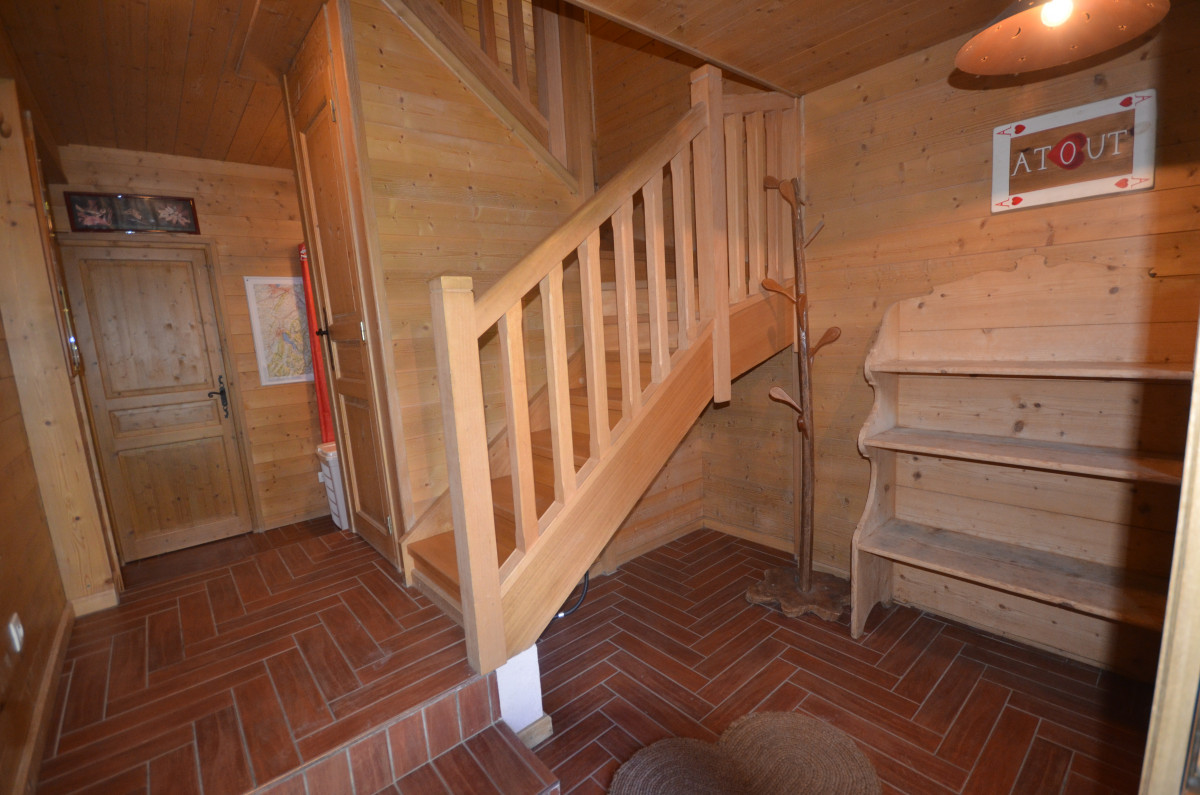 Atout-coeur-entree-location-appartement-chalet-Les-Gets