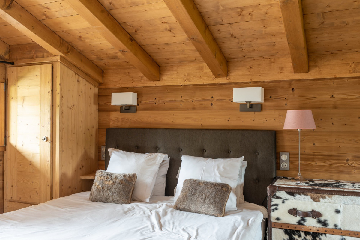 atray-chambre-lit-double-location-appartement-chalet-Les-Gets