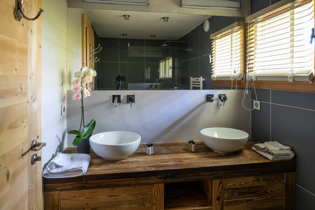 atray-salle-de-bain-location-appartement-chalet-Les-Gets