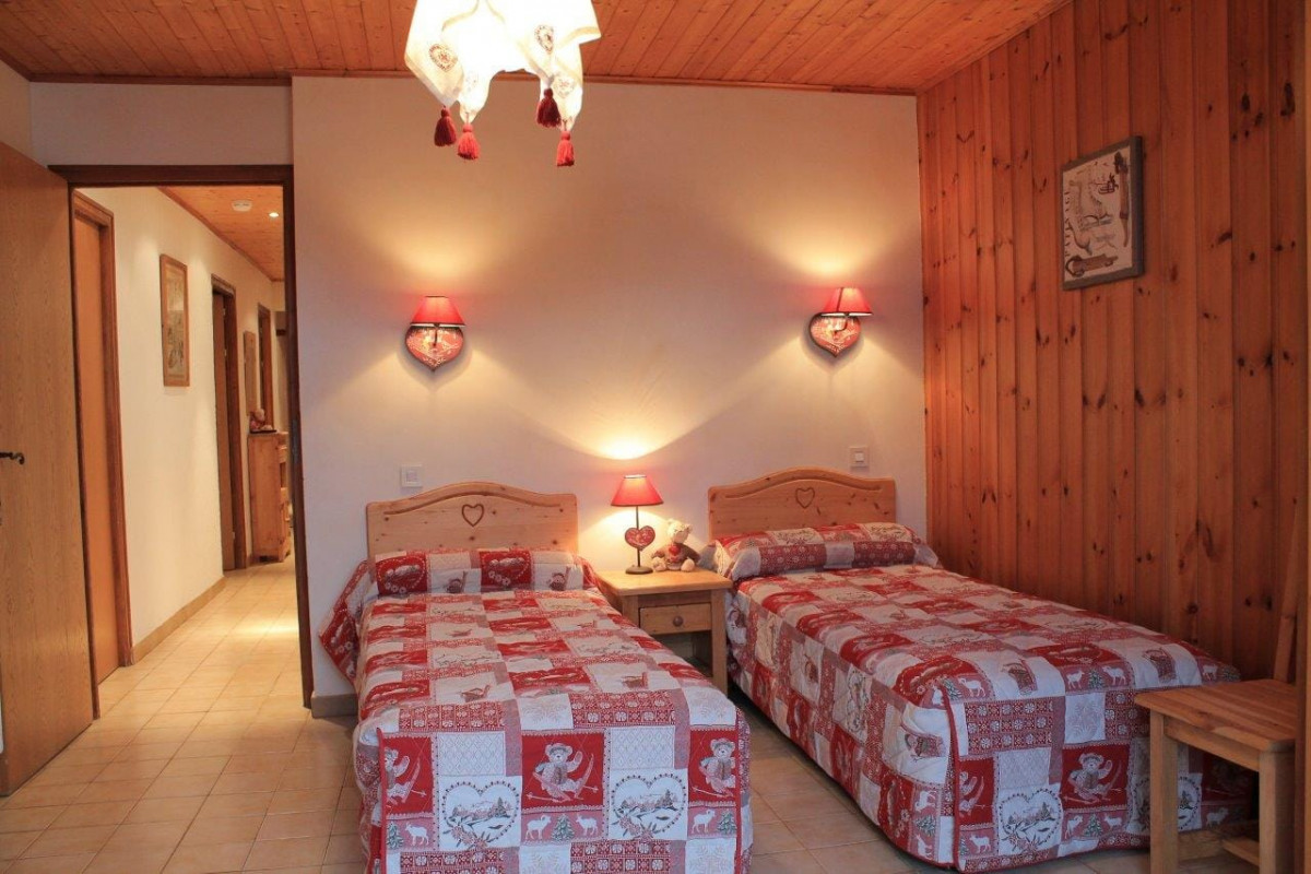 Azalees-3-chambre-lits-simples-location-appartement-chalet-Les-Gets