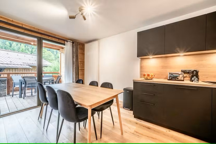 cairn-harmony-dolmen-cuisine-location-chalet-appartement-les-gets-14327376-14355406