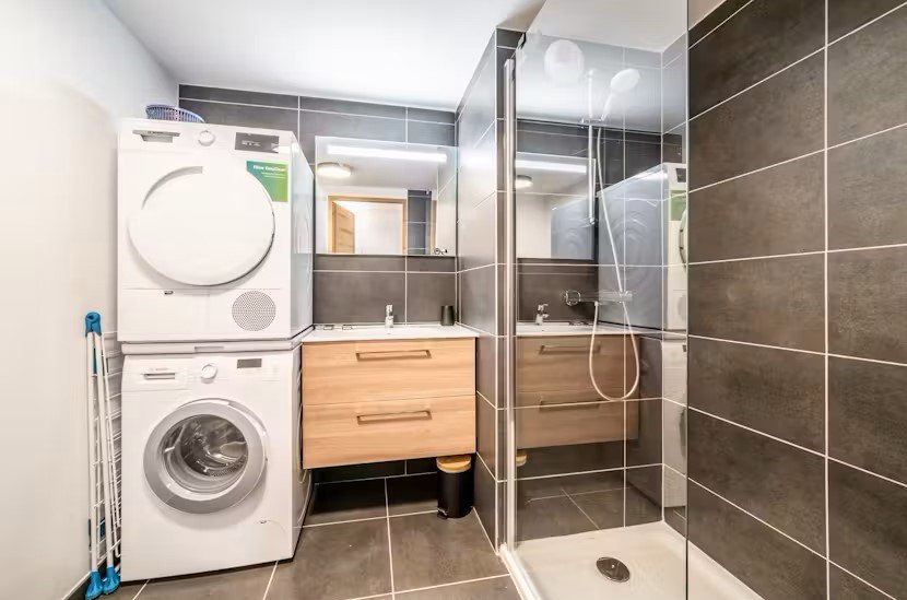 Cairn-Harmony-Edelweiss-salle-de-bain-douche-location-chalet-appartement-Les-Gets