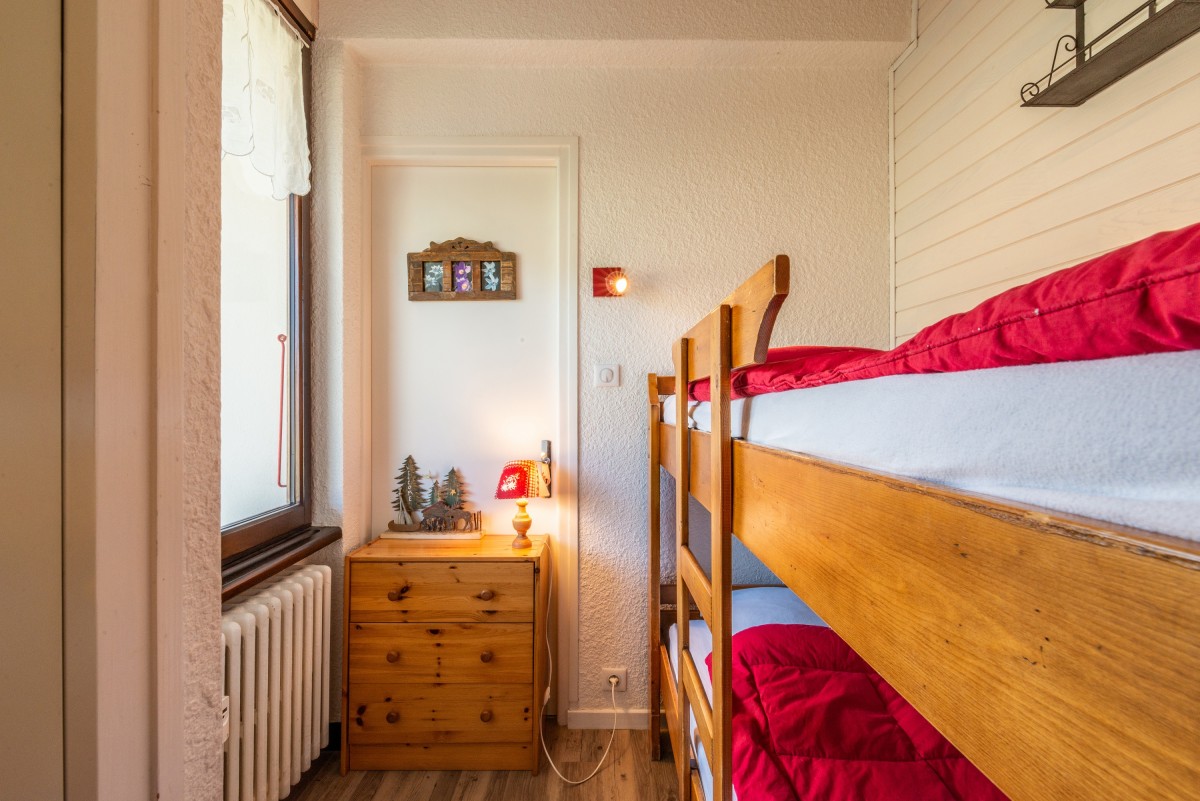 Caribou-1-chambre-lit-superpose-location-appartement-chalet-Les-Gets