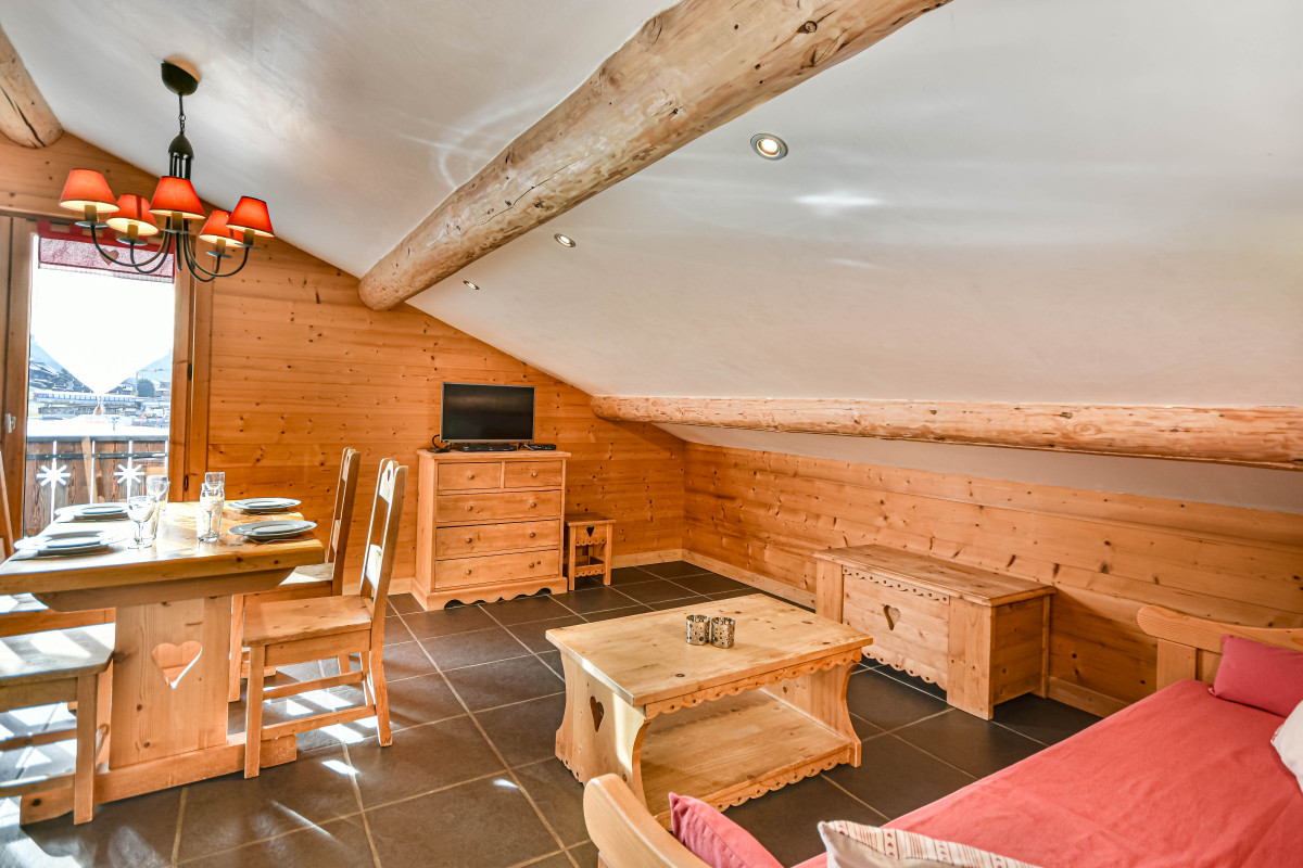 Carry-5-salon-location-appartement-chalet-Les-Gets