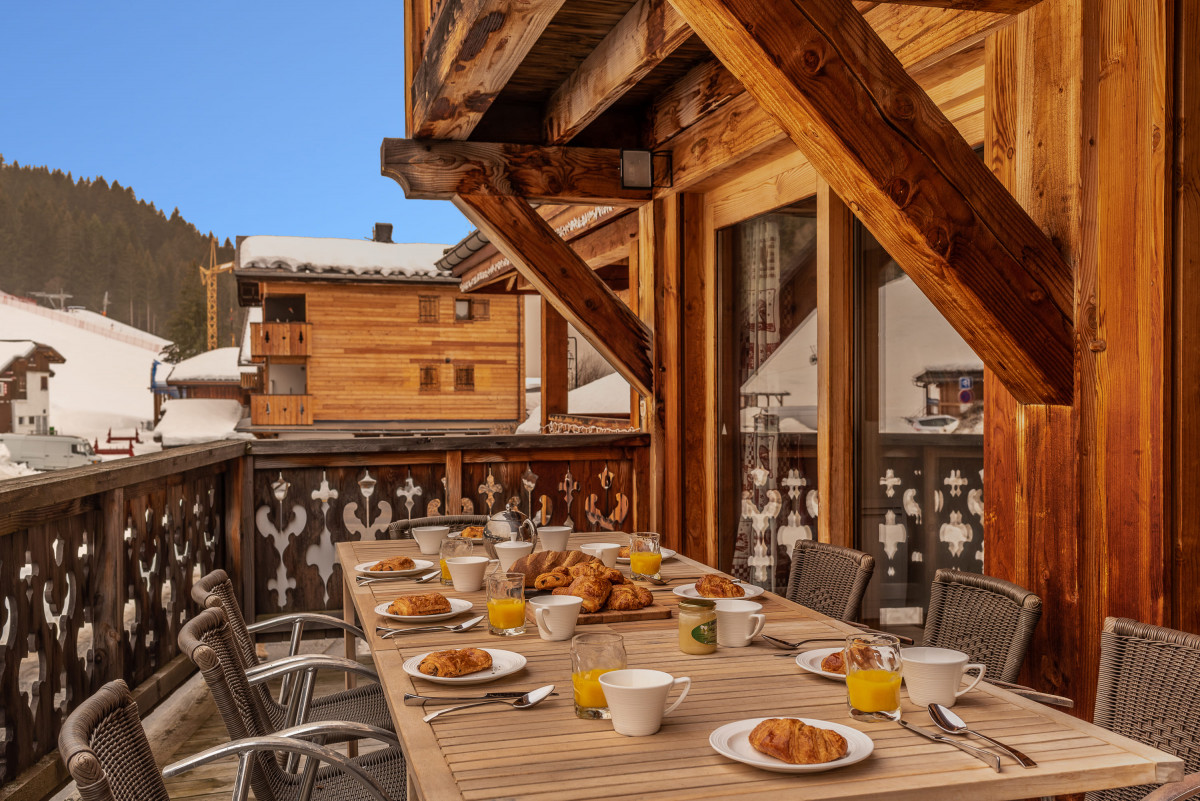 chalet-1066-mouflon-terrasse-hiver-exterieur-location-appartement-chalet-Les-Gets