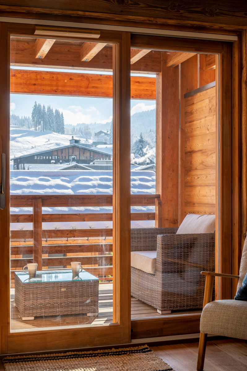 chalet-1066-solaret-B207-balcon-vue-location-appartement-chalet-Les-Gets