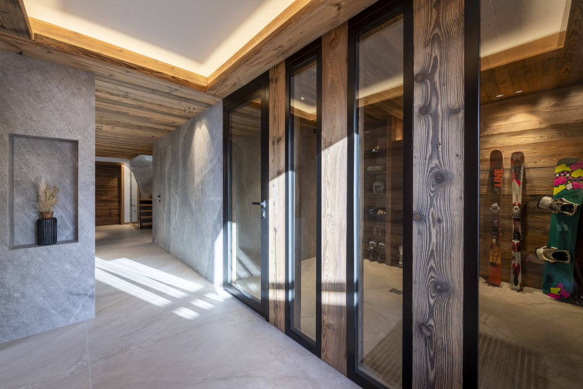 Chalet-Alena-couloir-location-appartement-chalet-Les-Gets