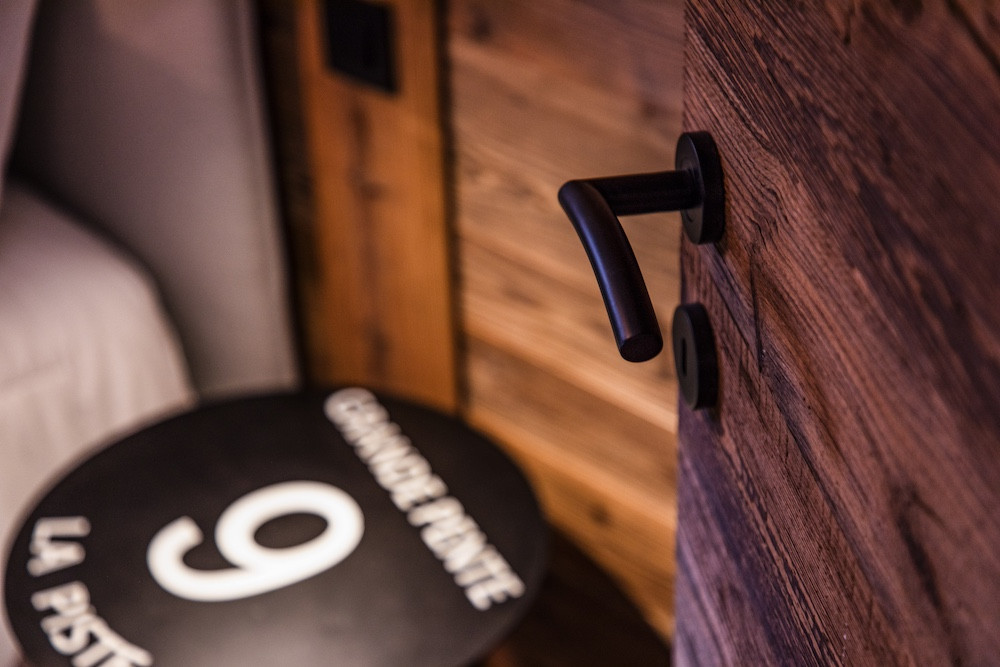 Chalet-Grizzly-3-deco-detail-location-appartement-chalet-Les-Gets