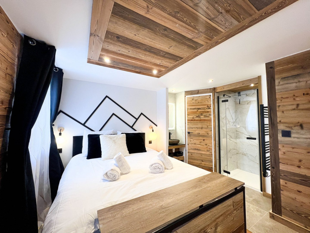 chalet-lumikki-chambre-lit-double-en-suite-location-appartement-chalet-Les-Gets
