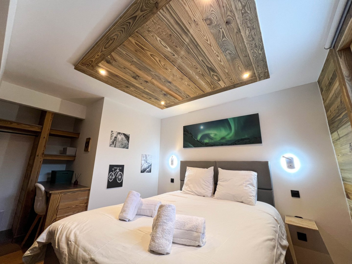 chalet-lumikki-chambre-lit-double-location-appartement-chalet-Les-Gets