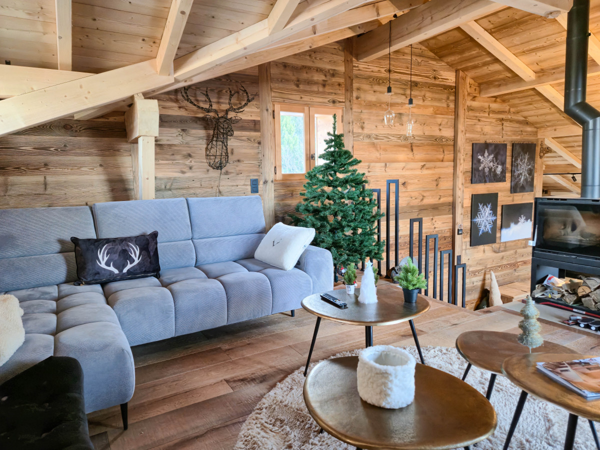 chalet-lumikki-salle-manger-location-appartement-chalet-Les-Gets