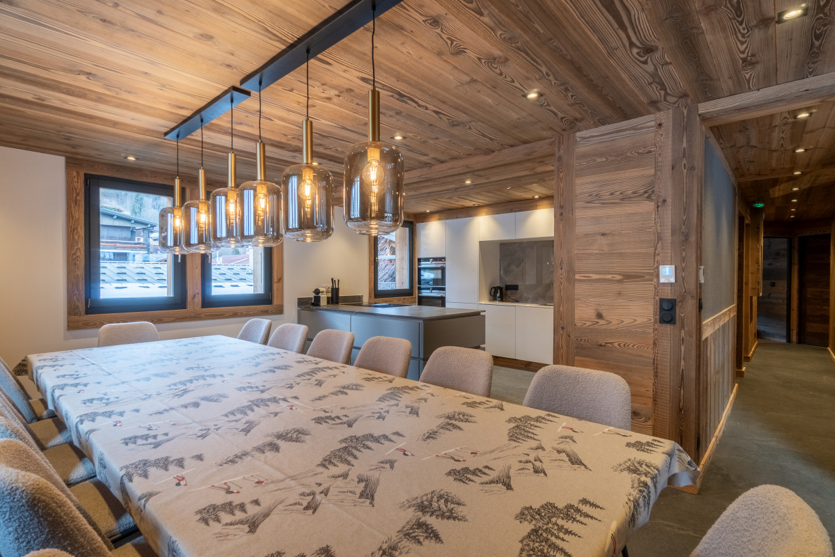 Chalet-Monet-salle-a-manger-cuisine-location-chalet-appartement-Les-Gets