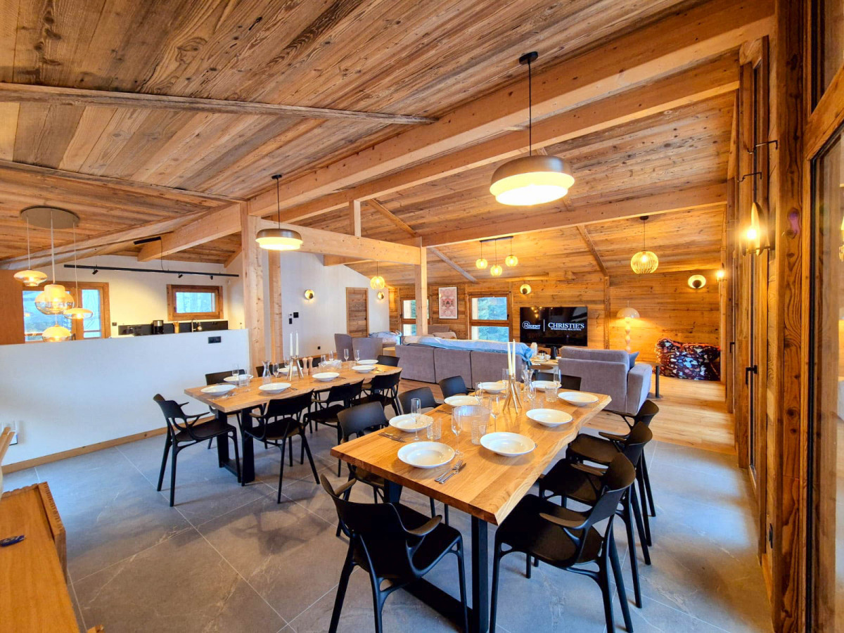 Chalet-oakwood-salle-a-manger-appartement-chalet-Les-Gets