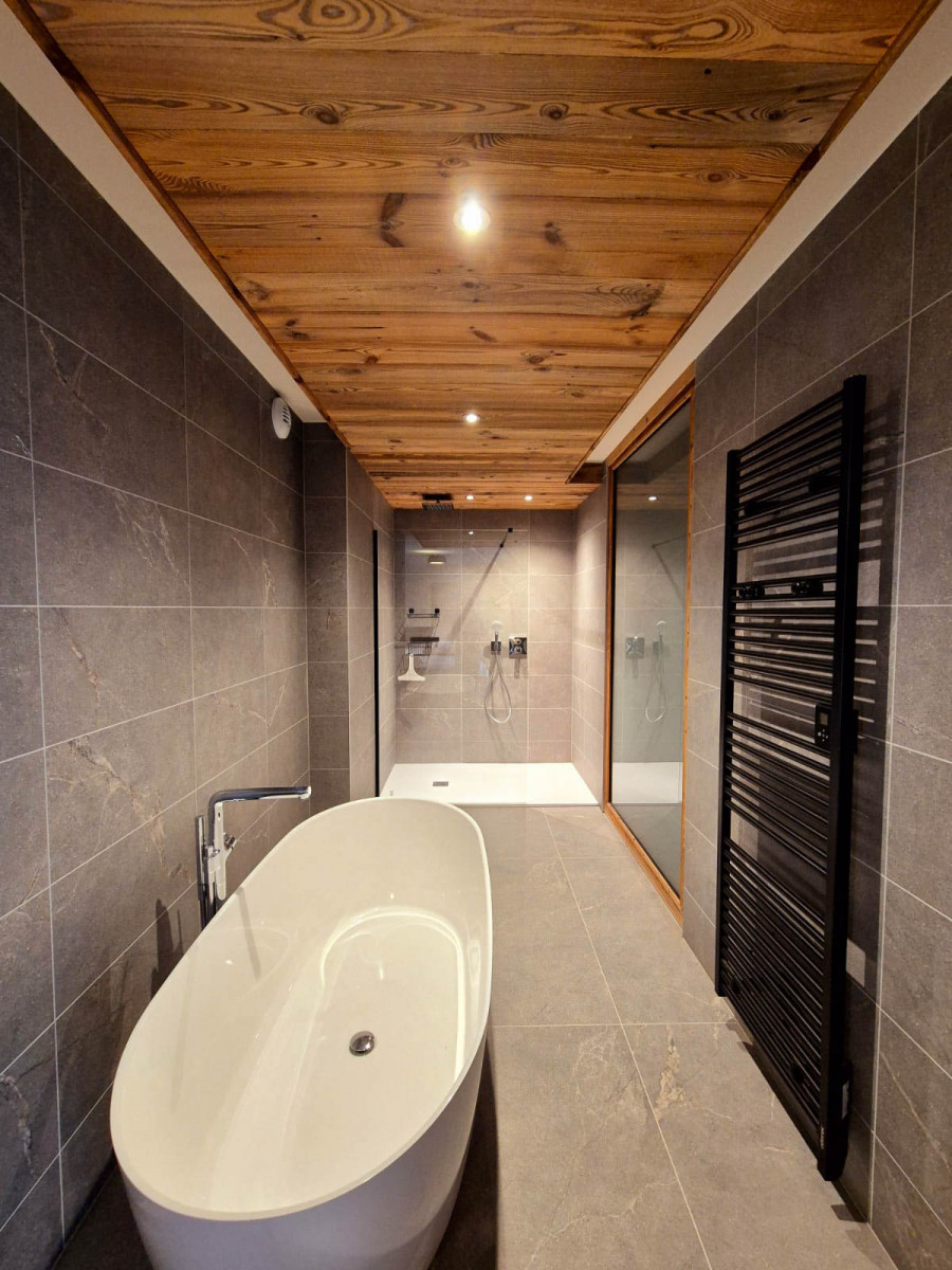 Chalet-oakwood-salle-de-bain-appartement-chalet-Les-Gets