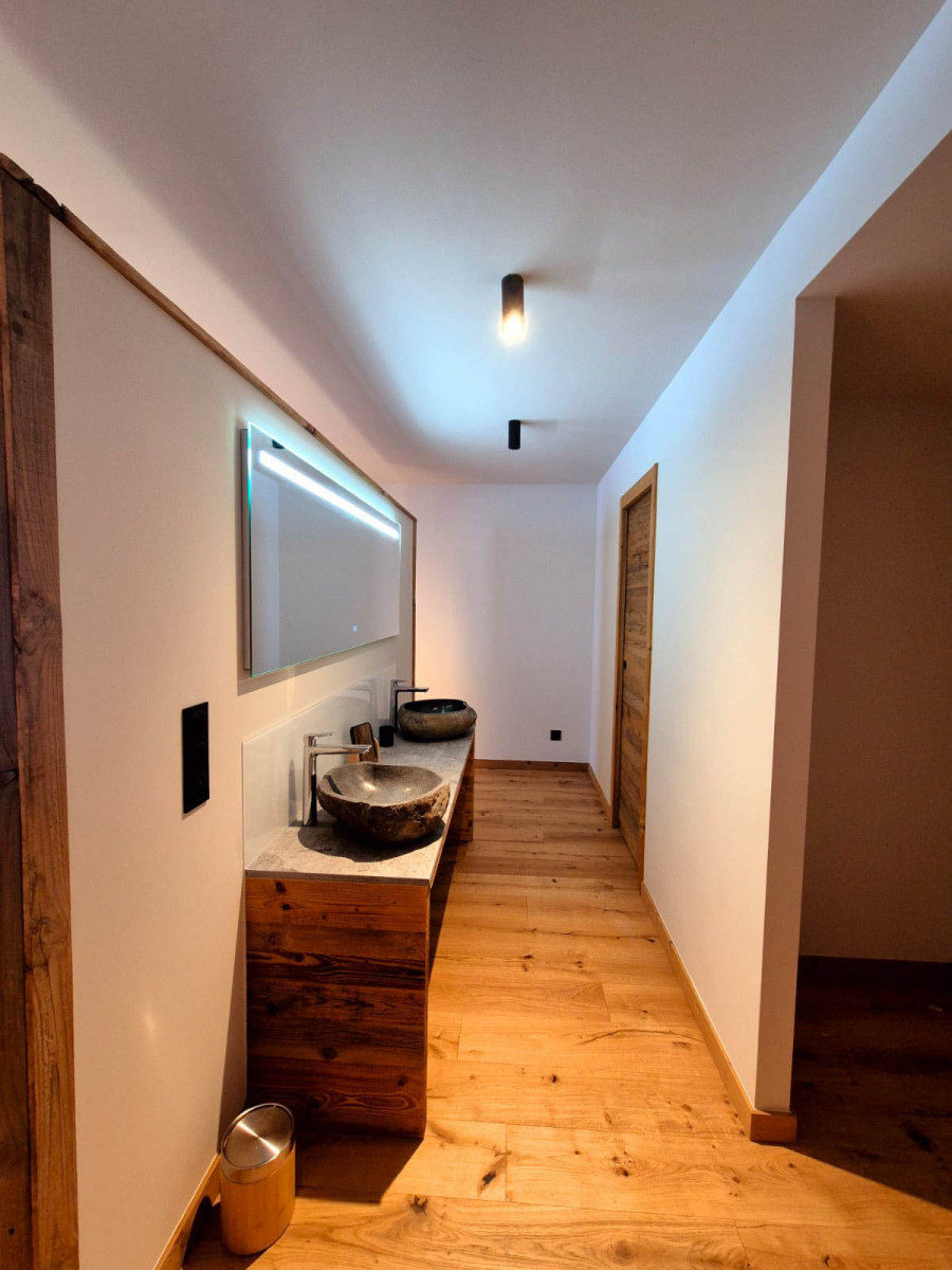 Chalet-oakwood-salle-de-bain-appartement-chalet-Les-Gets