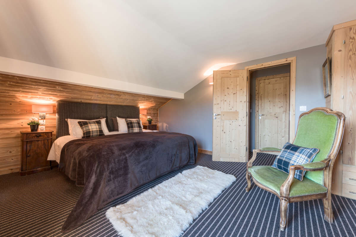 Chalet345-chambre-lit-double-location-appartement-chalet-Les-Gets