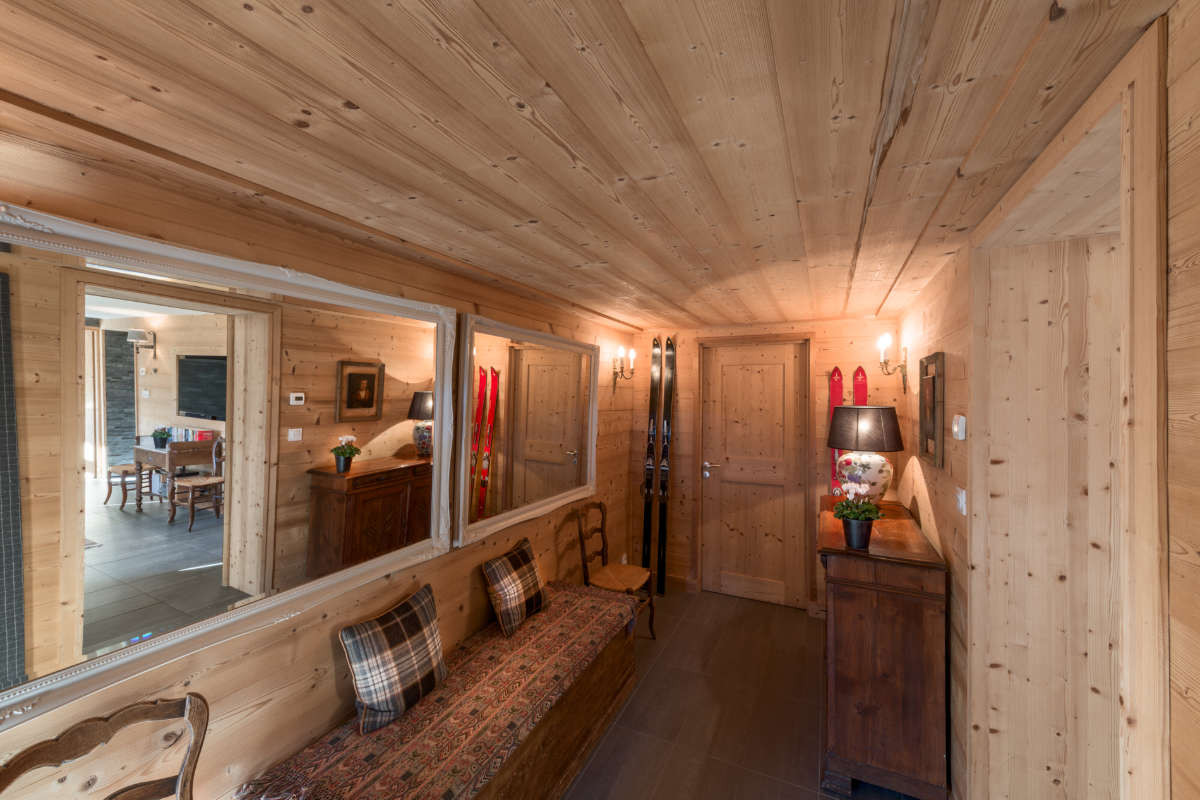 Chalet345-entree-location-appartement-chalet-Les-Gets