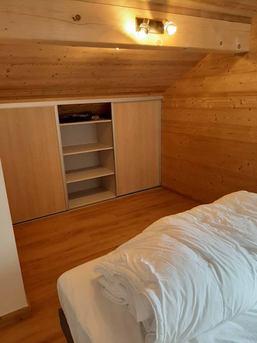 chaletcoppel2-chambre-lit-double-location-appartement-chalet-Les-Gets