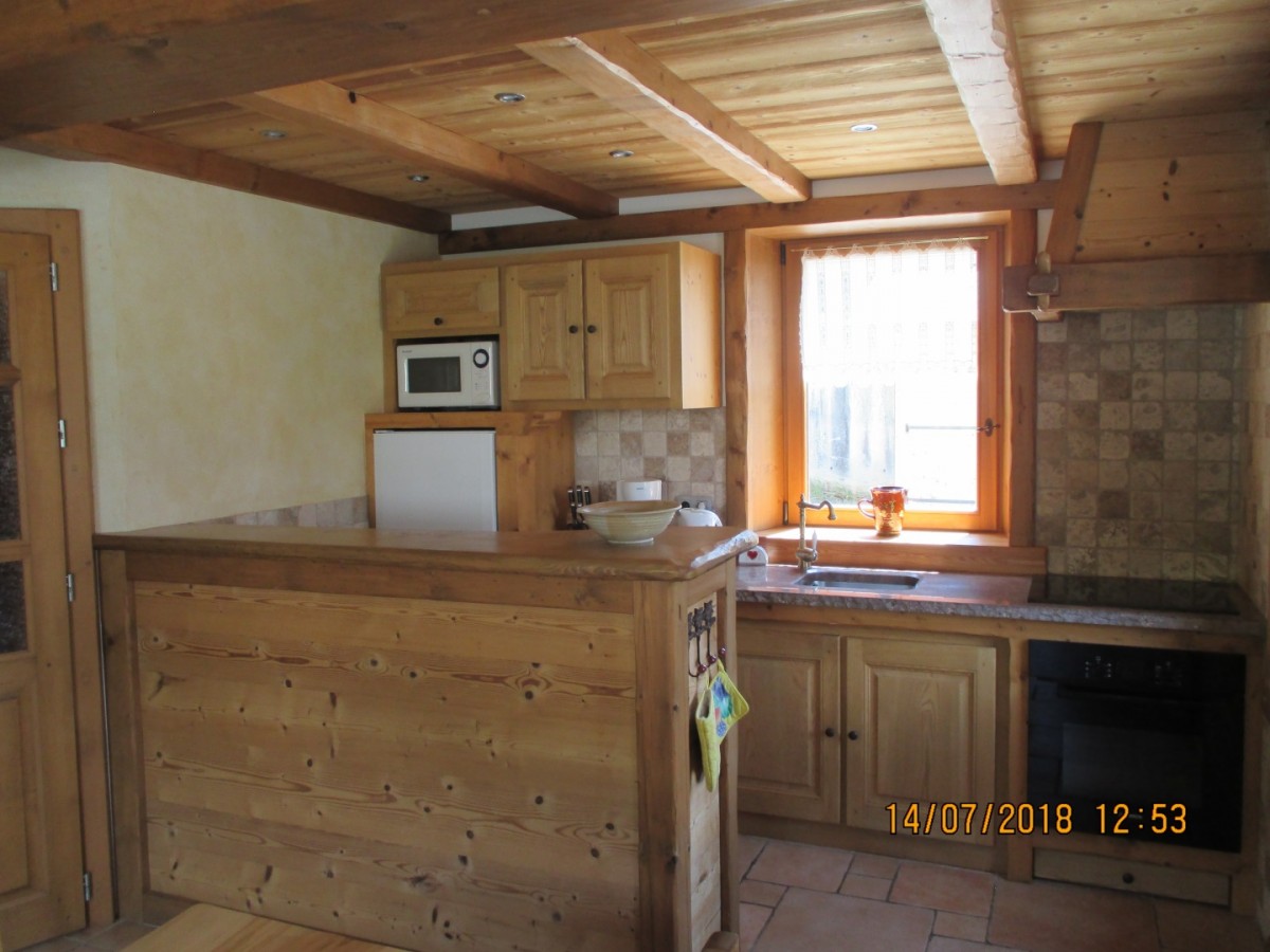 Chapuis-cuisine-location-appartement-chalet-Les-Gets