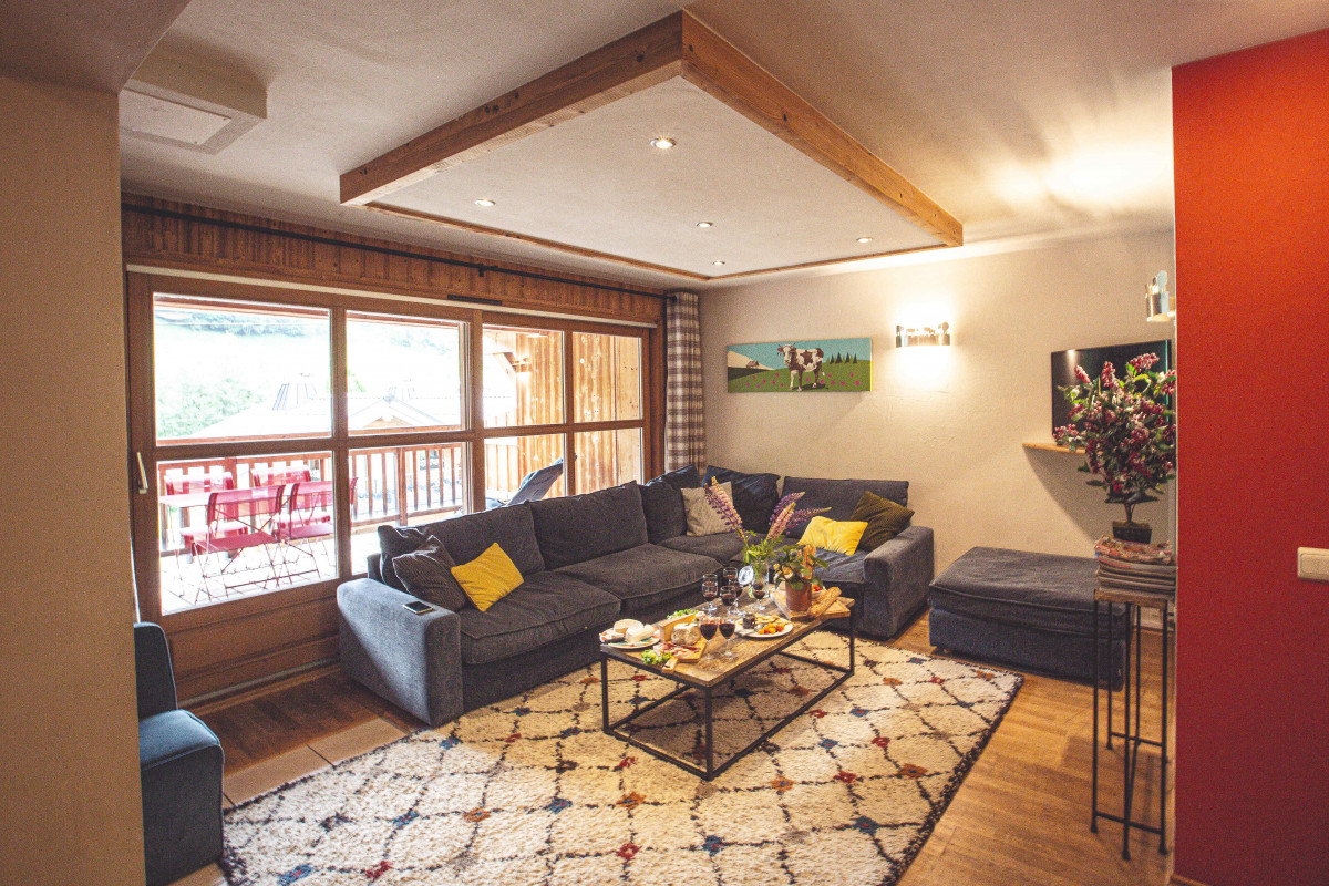 Chaumiere-4-salon-location-appartement-chalet-les-gets