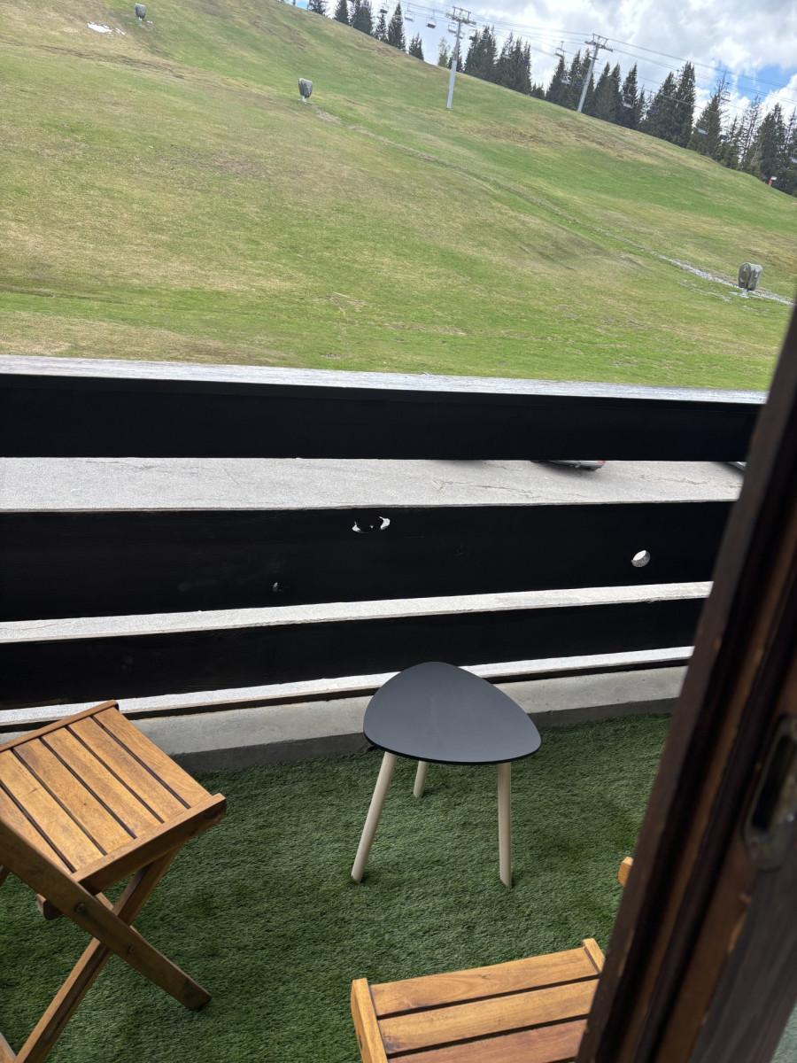 chavannes-2032-vue-balcon-ete-location-appartement-chalet-Les-Gets