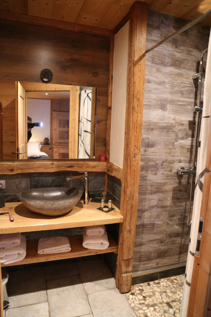 Chez-la-fine-salle-de-bain-location-appartement-chalet-Les-Gets
