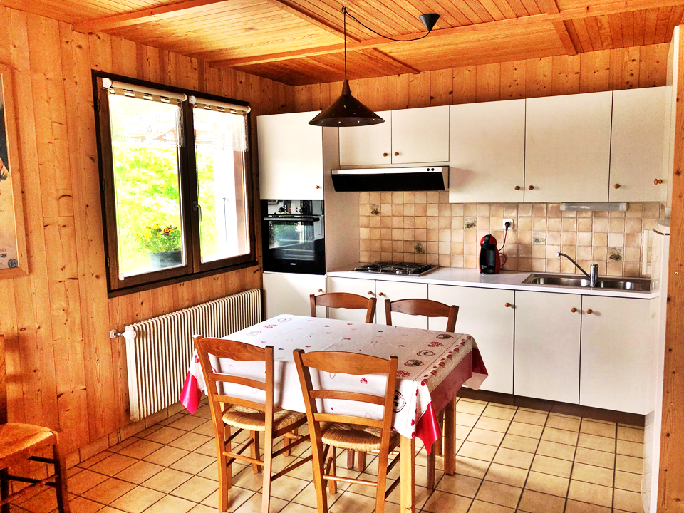 Clos-1-cuisine-location-appartement-chalet-Les-Gets